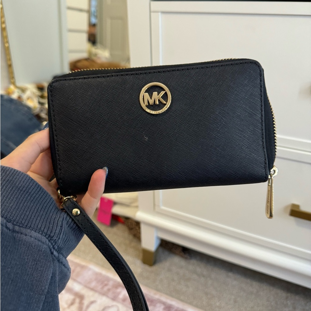 Micheal Kors wallet